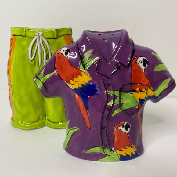 Clay Art Salt & Pepper shakers shaped like Hawaiian Shirt & Pants - Picture 1 of 8